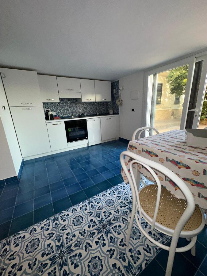 Il Viandante Sul Mare Apartman Salerno Kültér fotó