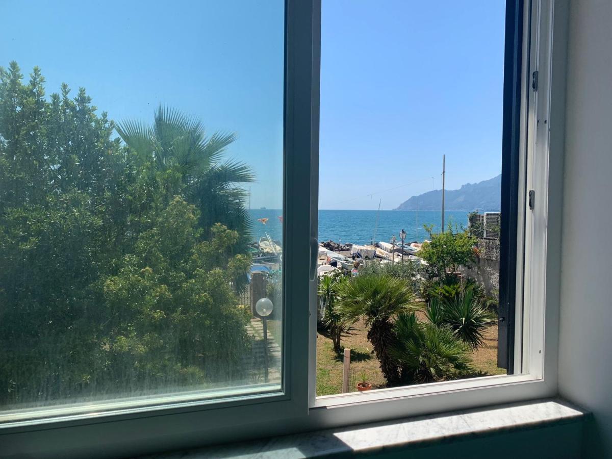 Il Viandante Sul Mare Apartman Salerno Kültér fotó